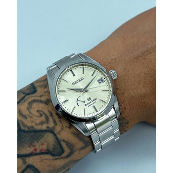 39mm • 2015 Grand Seiko SBGA083 Spring Drive Champagne Dial
